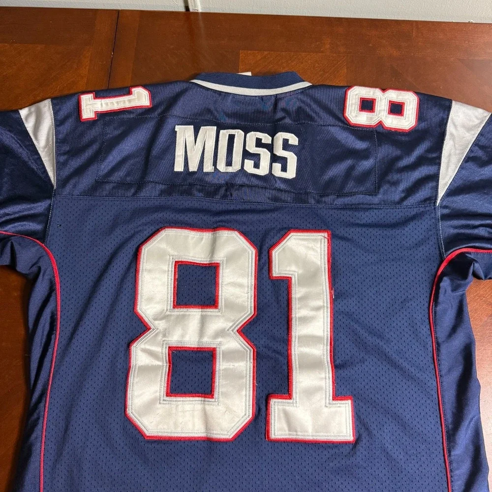 New England Patriots #81 Reebok NFL Equipment Authentic Jersey Sz‎ 52 read